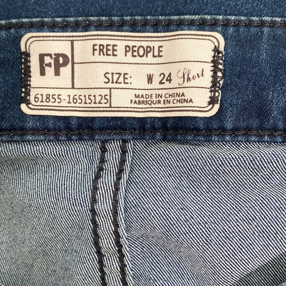 FREE PEOPLE Flare jeans - NWT 24S - Picture 9 of 9